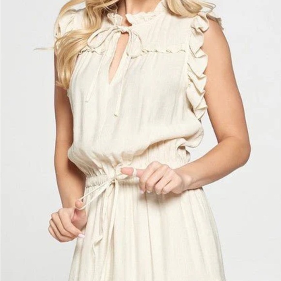 Pinch Dress with Ruffle‎ Hem - Picture 3 of 12